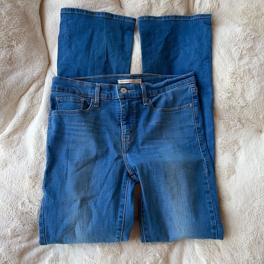 Levi’s 315 shaping bootcut medium wash denim 29